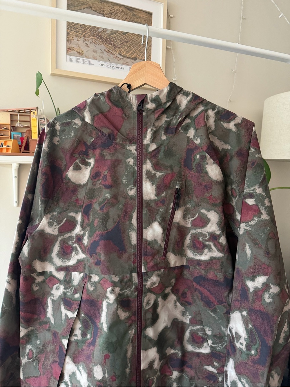 Gymshark Mens Retake Hooded Camo Rain Jacket